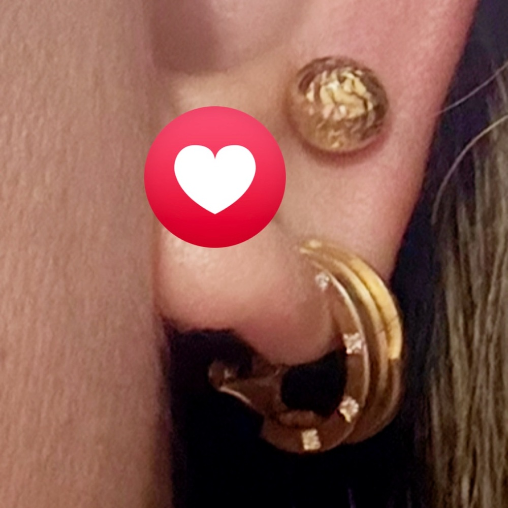 K18 Japan Gold Hoop Earrings with Diamonds - Picture 15 of 16